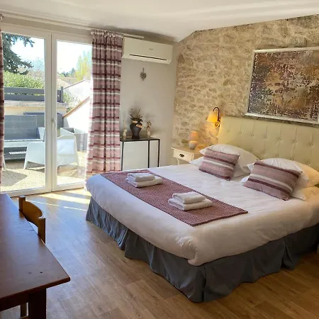 L'escale Des Alpilles Hotel 3*
