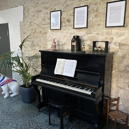 L'escale Des Alpilles Hotel 3*