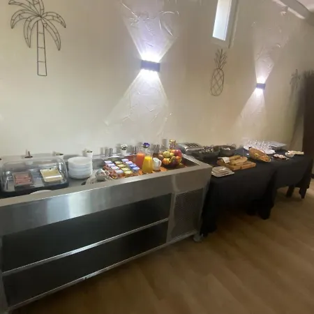 L'escale Des Alpilles Hotel 3*